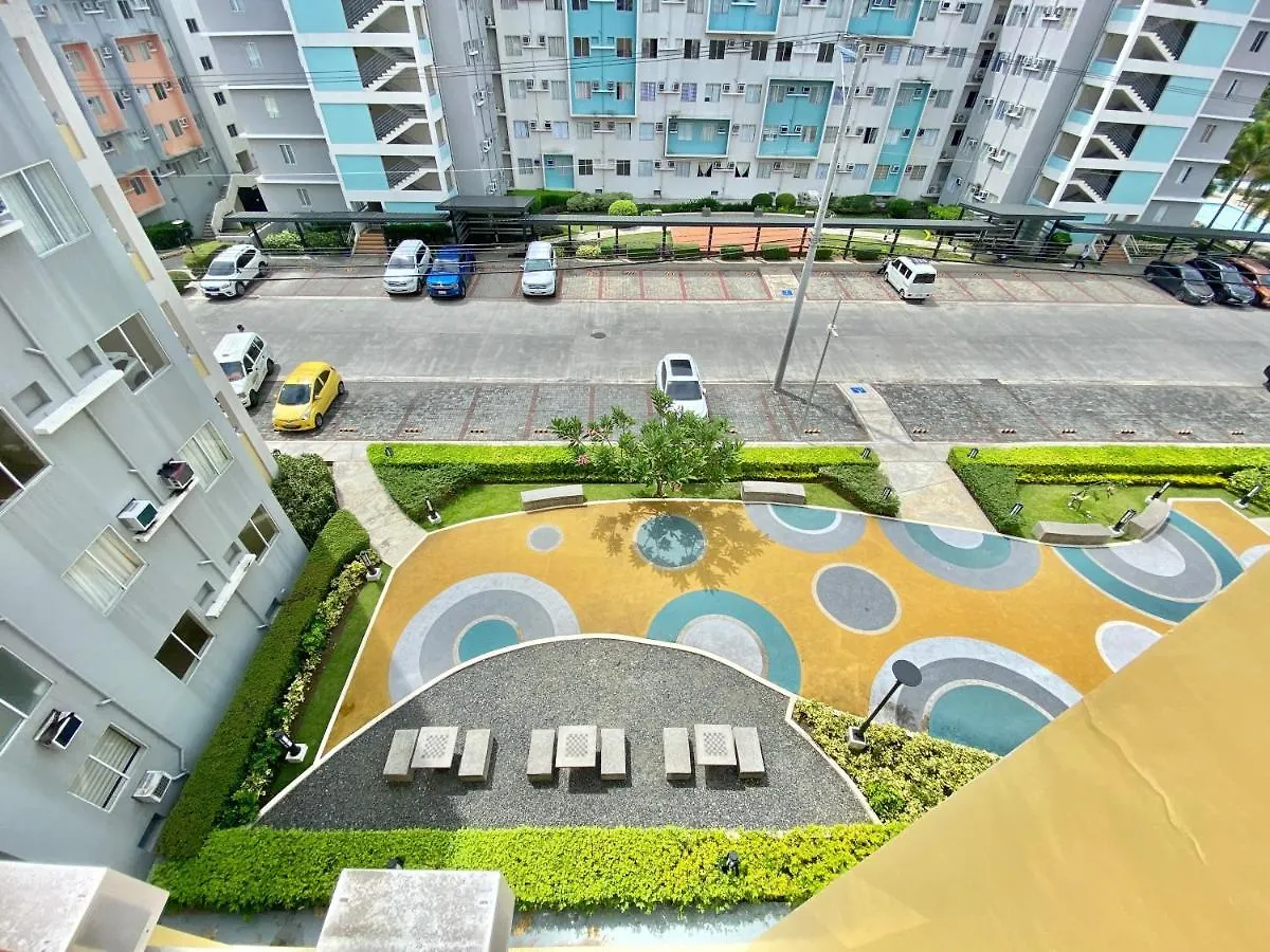 2Br Within The Heart Of The City With Wifi And Netflix Davao City 0*,